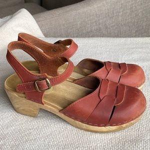 Sven clogs in rust colour, size 38